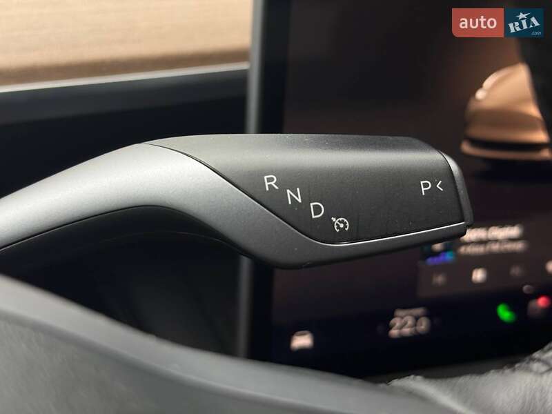 Седан Tesla Model 3 2022 в Рівному