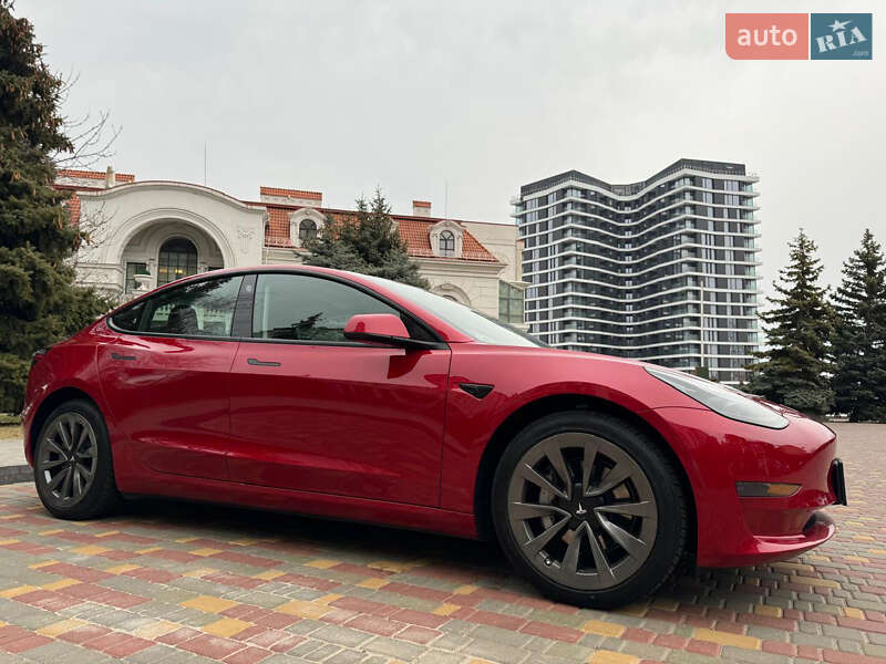 Седан Tesla Model 3 2022 в Одесі