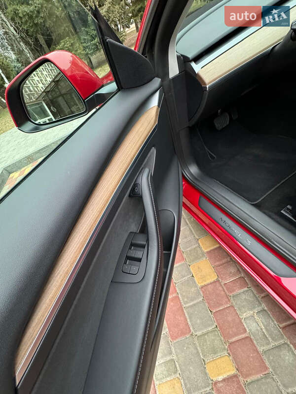 Седан Tesla Model 3 2022 в Одесі
