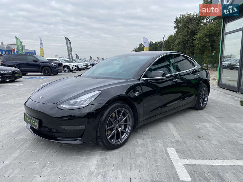 Tesla Model 3 2018