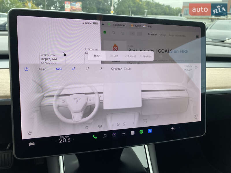 Седан Tesla Model 3 2018 в Києві