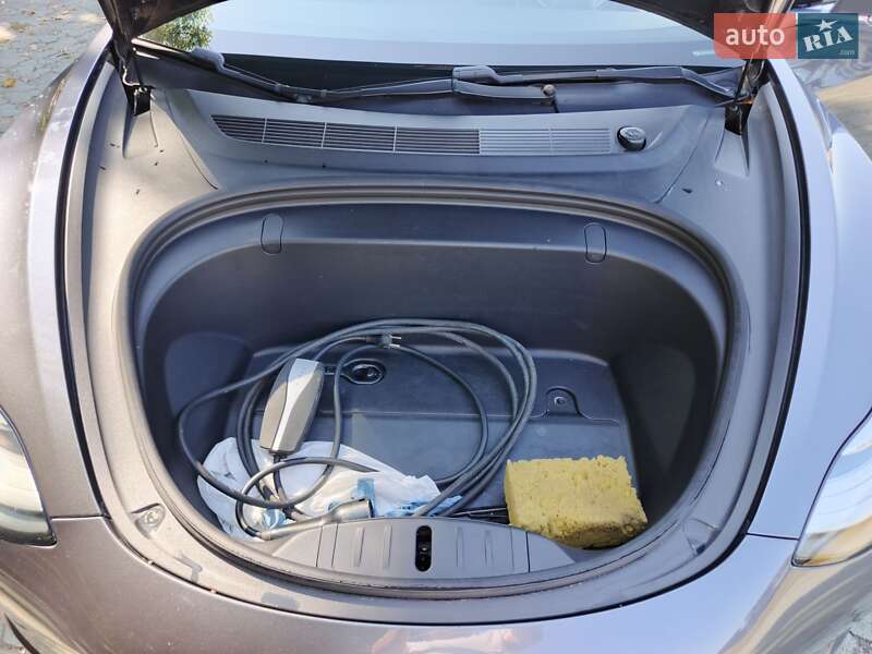 Седан Tesla Model 3 2019 в Дубно фото 20 Седан Tesla Model 3 2019 в Дубно