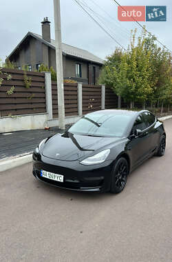 Седан Tesla Model 3 2018 в 
