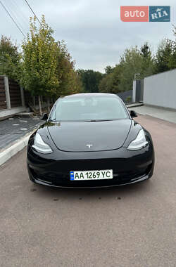 Седан Tesla Model 3 2018 в 