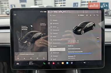 Седан Tesla Model 3 2019 в 