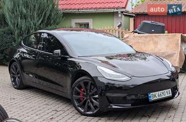 Tesla Model 3 2019