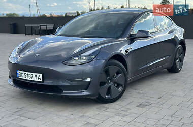 Tesla Model 3 2021