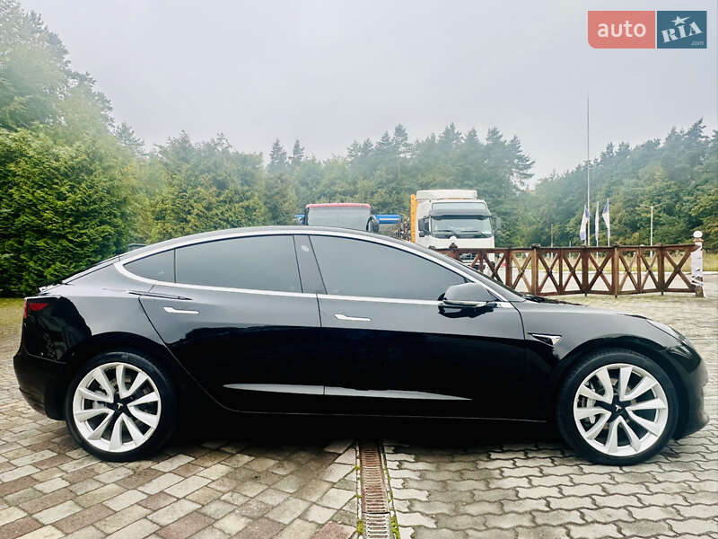 Седан Tesla Model 3 2020 в Львове фото 8 Седан Tesla Model 3 2020 в Львове