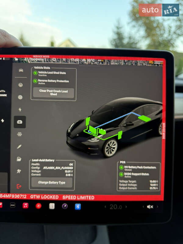 Седан Tesla Model 3 2021 в Луцьку