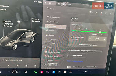 Седан Tesla Model 3 2020 в 