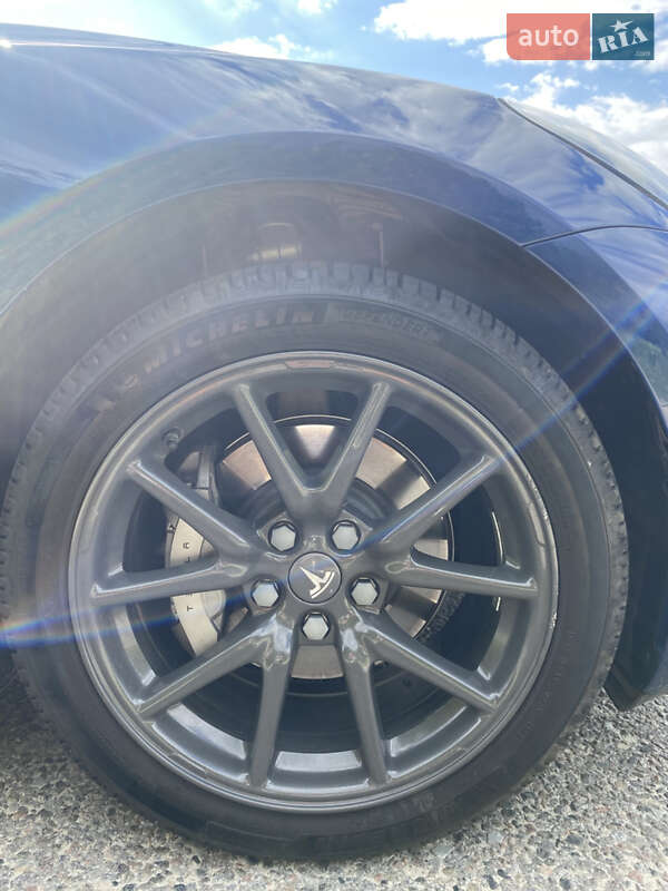 Седан Tesla Model 3 2020 в Львове фото 8 Седан Tesla Model 3 2020 в Львове