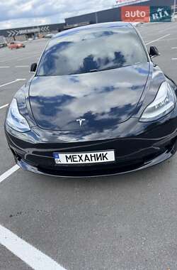 Седан Tesla Model 3 2018 в Днепре