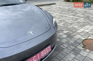 Седан Tesla Model 3 2024 в 