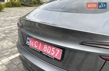 Седан Tesla Model 3 2024 в 