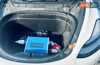 Седан Tesla Model 3 2018 в 
