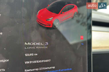 Седан Tesla Model 3 2018 в 