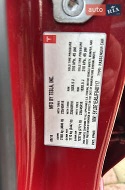 Седан Tesla Model 3 2018 в 
