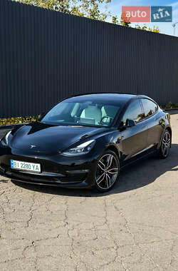 Tesla Model 3 2021