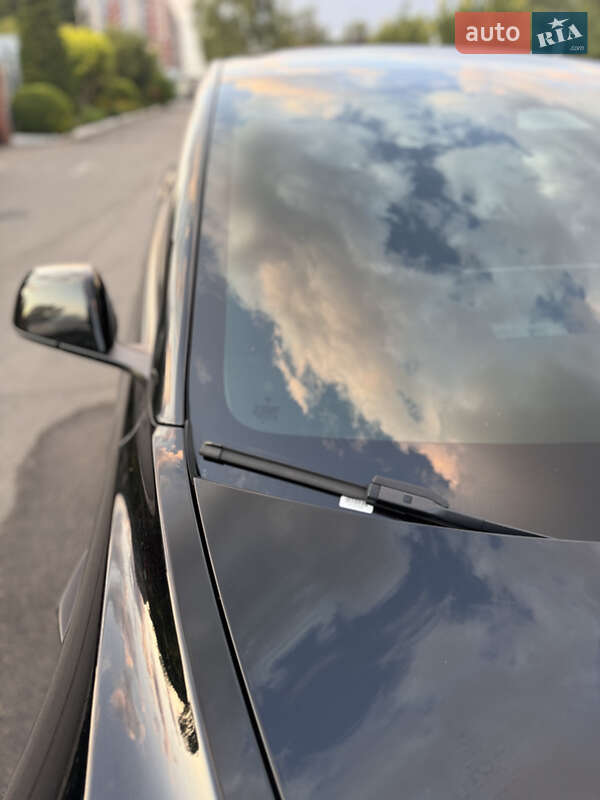 Седан Tesla Model 3 2022 в Днепре