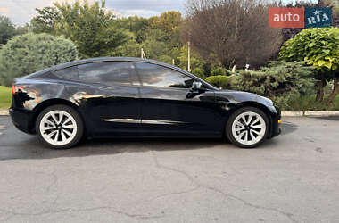 Седан Tesla Model 3 2022 в Днепре