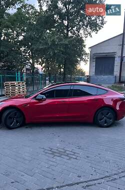 Tesla Model 3 2022