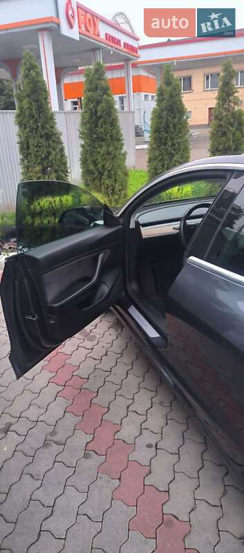 Седан Tesla Model 3 2018 в Черновцах фото 9 Седан Tesla Model 3 2018 в Черновцах