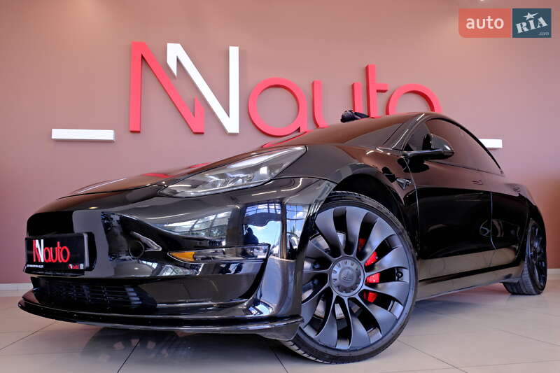 Седан Tesla Model 3 2023 в Одесі