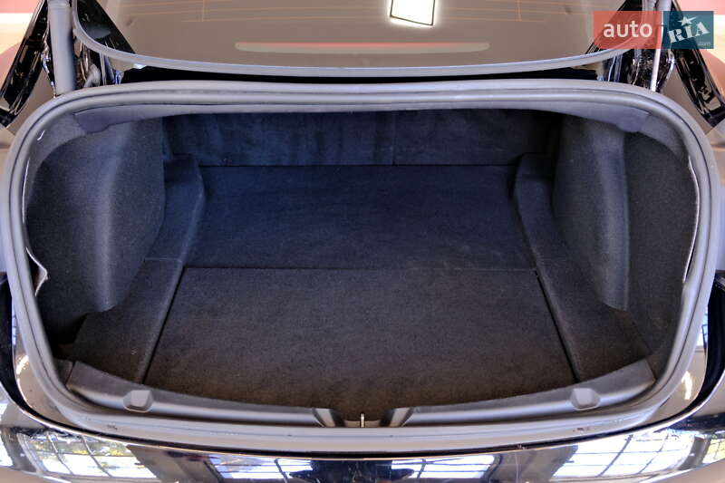 Седан Tesla Model 3 2023 в Одесі