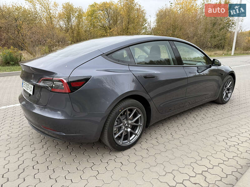 Седан Tesla Model 3 2022 в Києві фото 15 Седан Tesla Model 3 2022 в Києві