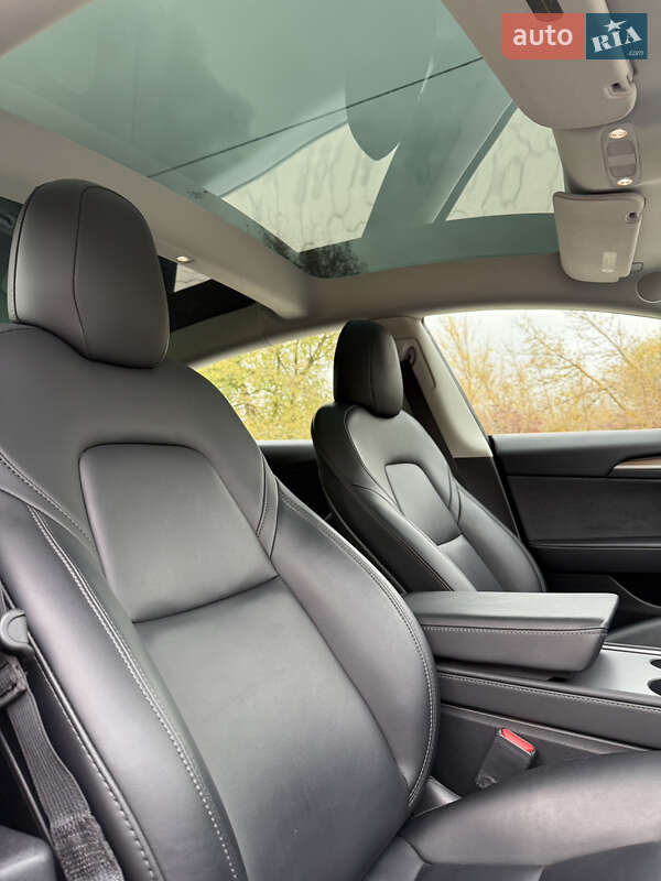 Седан Tesla Model 3 2022 в Києві фото 25 Седан Tesla Model 3 2022 в Києві