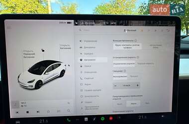 Седан Tesla Model 3 2019 в 