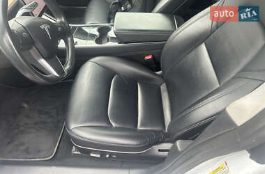 Седан Tesla Model 3 2018 в 