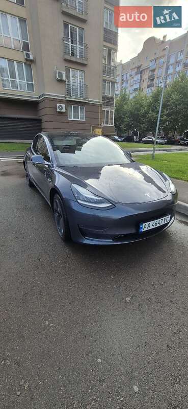 Седан Tesla Model 3 2020 в Киеве фото Седан Tesla Model 3 2020 в Киеве