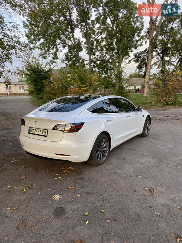 Седан Tesla Model 3 2019 в Кам'янці-Бузькій