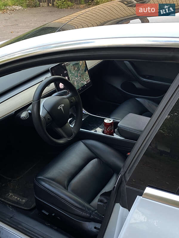 Седан Tesla Model 3 2019 в Кам'янці-Бузькій