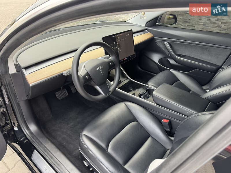 Седан Tesla Model 3 2019 в Луцьку фото 15 Седан Tesla Model 3 2019 в Луцьку