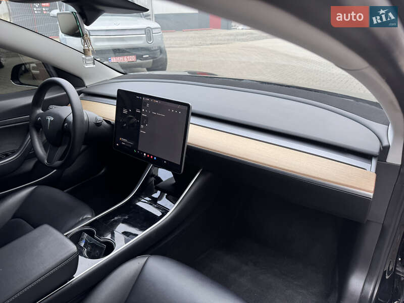Седан Tesla Model 3 2019 в Луцьку фото 24 Седан Tesla Model 3 2019 в Луцьку