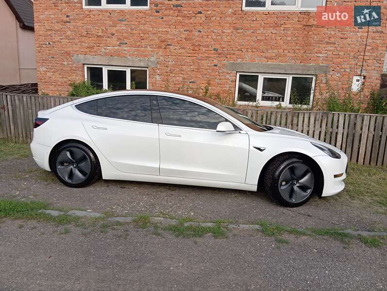 Седан Tesla Model 3 2020 в Хусті фото 11 Седан Tesla Model 3 2020 в Хусті