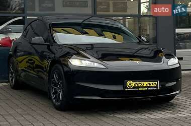 Tesla Model 3 2024
