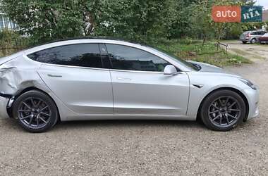 Седан Tesla Model 3 2018 в 