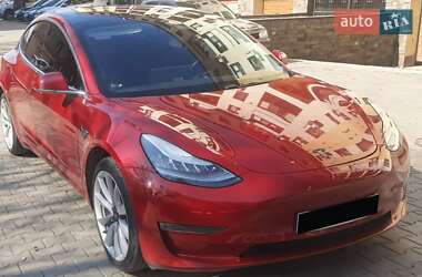 Седан Tesla Model 3 2019 в Ужгороде