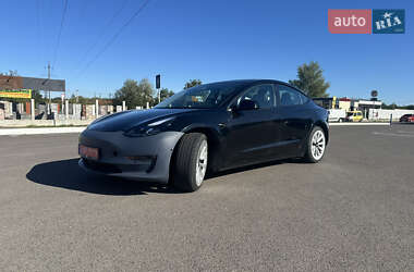 Tesla Model 3 2022
