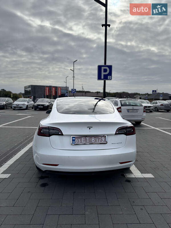 Седан Tesla Model 3 2021 в Луцьку фото 3 Седан Tesla Model 3 2021 в Луцьку