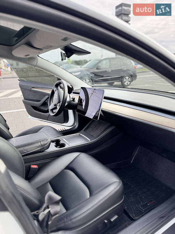 Седан Tesla Model 3 2021 в Луцьку фото 9 Седан Tesla Model 3 2021 в Луцьку
