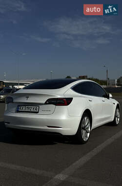 Седан Tesla Model 3 2018 в 
