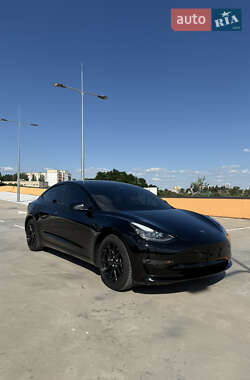 Седан Tesla Model 3 2019 в Києві