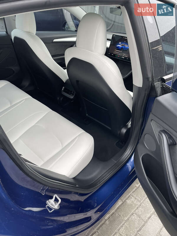 Седан Tesla Model 3 2022 в Софиевской Борщаговке