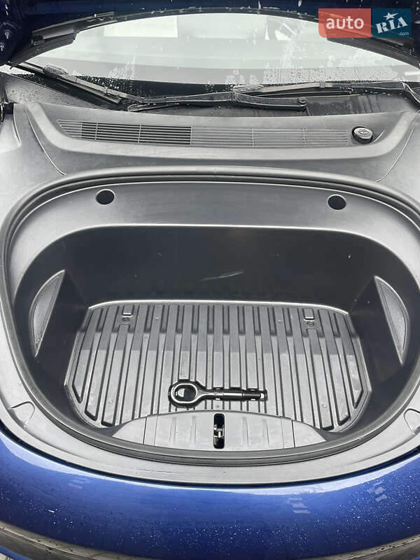 Седан Tesla Model 3 2022 в Софиевской Борщаговке