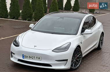 Седан Tesla Model 3 2019 в 