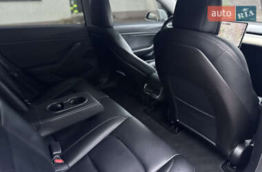 Седан Tesla Model 3 2019 в 